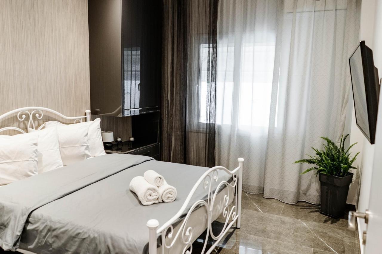 Larissa Railway &Metro Station Apartment Ateny Zewnętrze zdjęcie